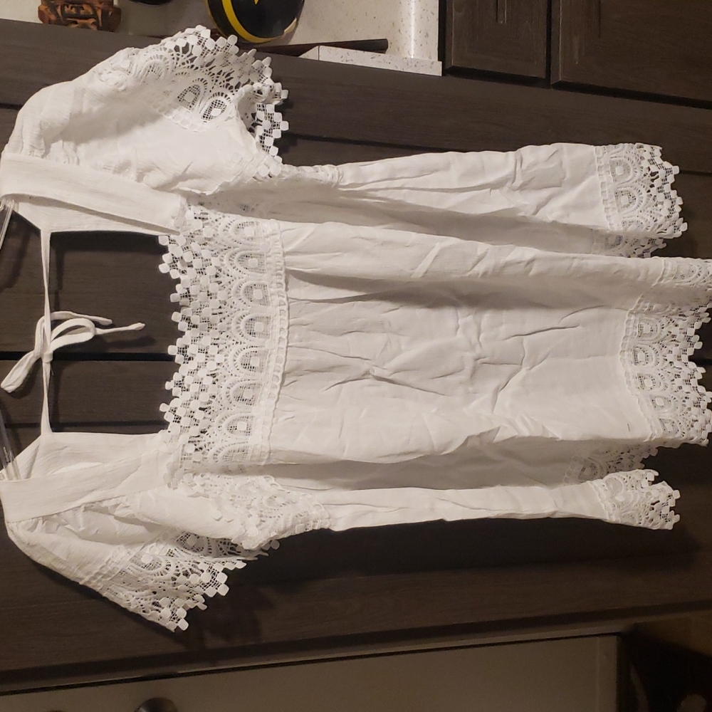 1 2x left💗New boutique white slicing pom pom top - Picture 12 of 16